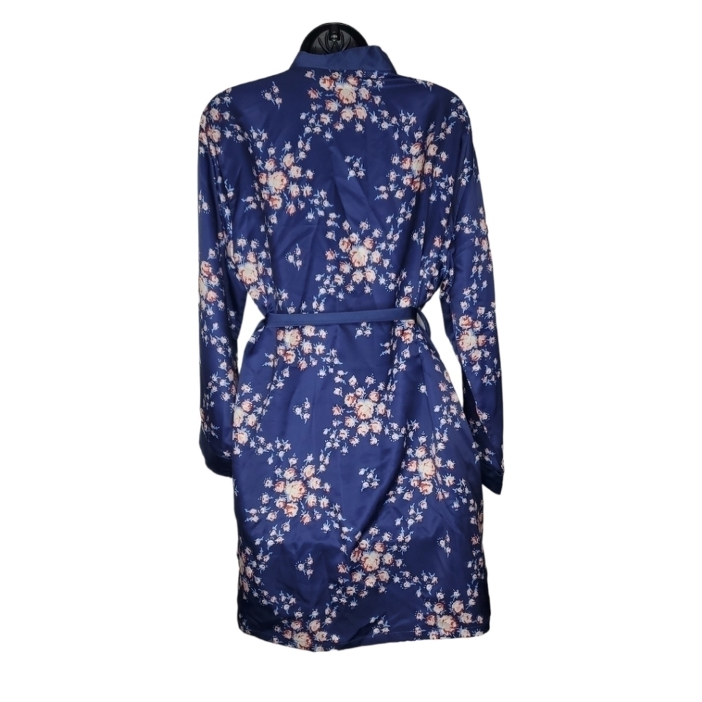 MORGAN Lane x FabFitFun Navy Floral Satin Robe Size S/M - Picture 2 of 5